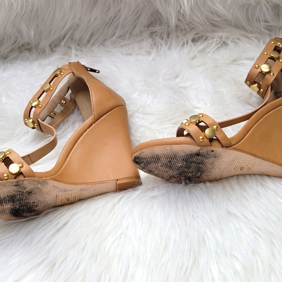Just Fab Tan Ankle Sandals Gold Studs - Picture 4 of 7